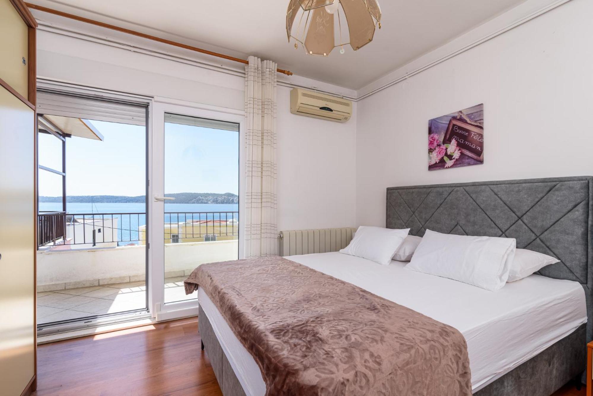 Apartments Villa Ivanka Trogir Exterior photo