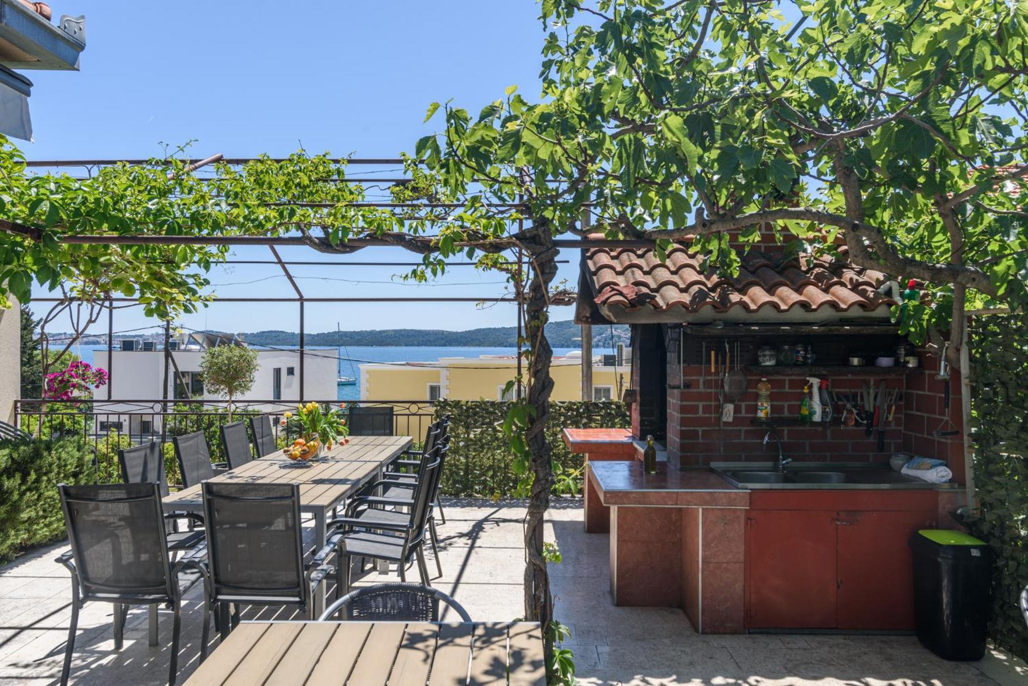 Apartments Villa Ivanka Trogir Exterior photo