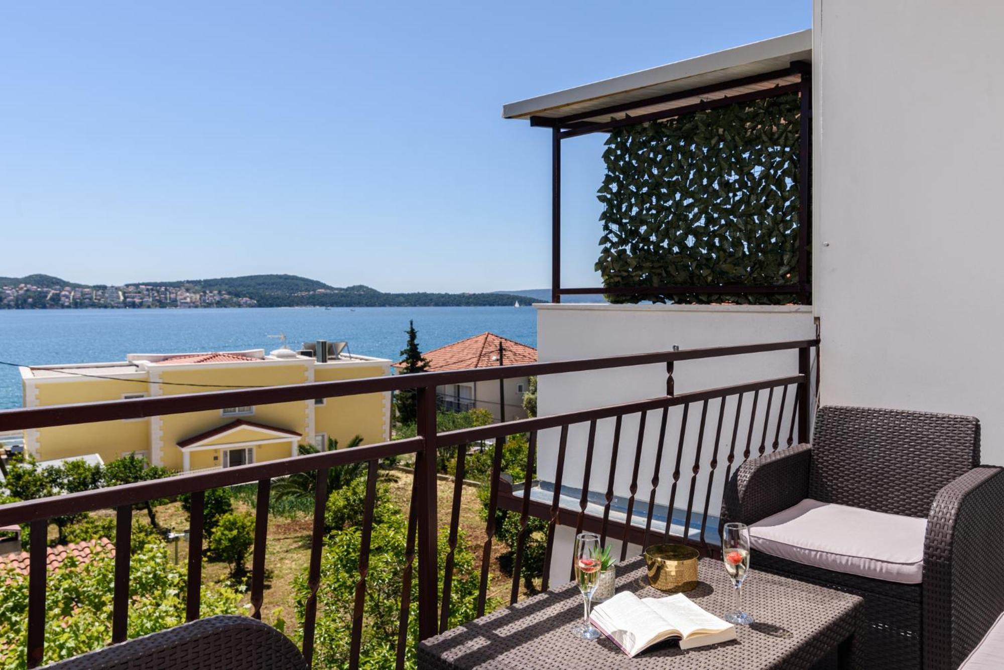 Apartments Villa Ivanka Trogir Exterior photo