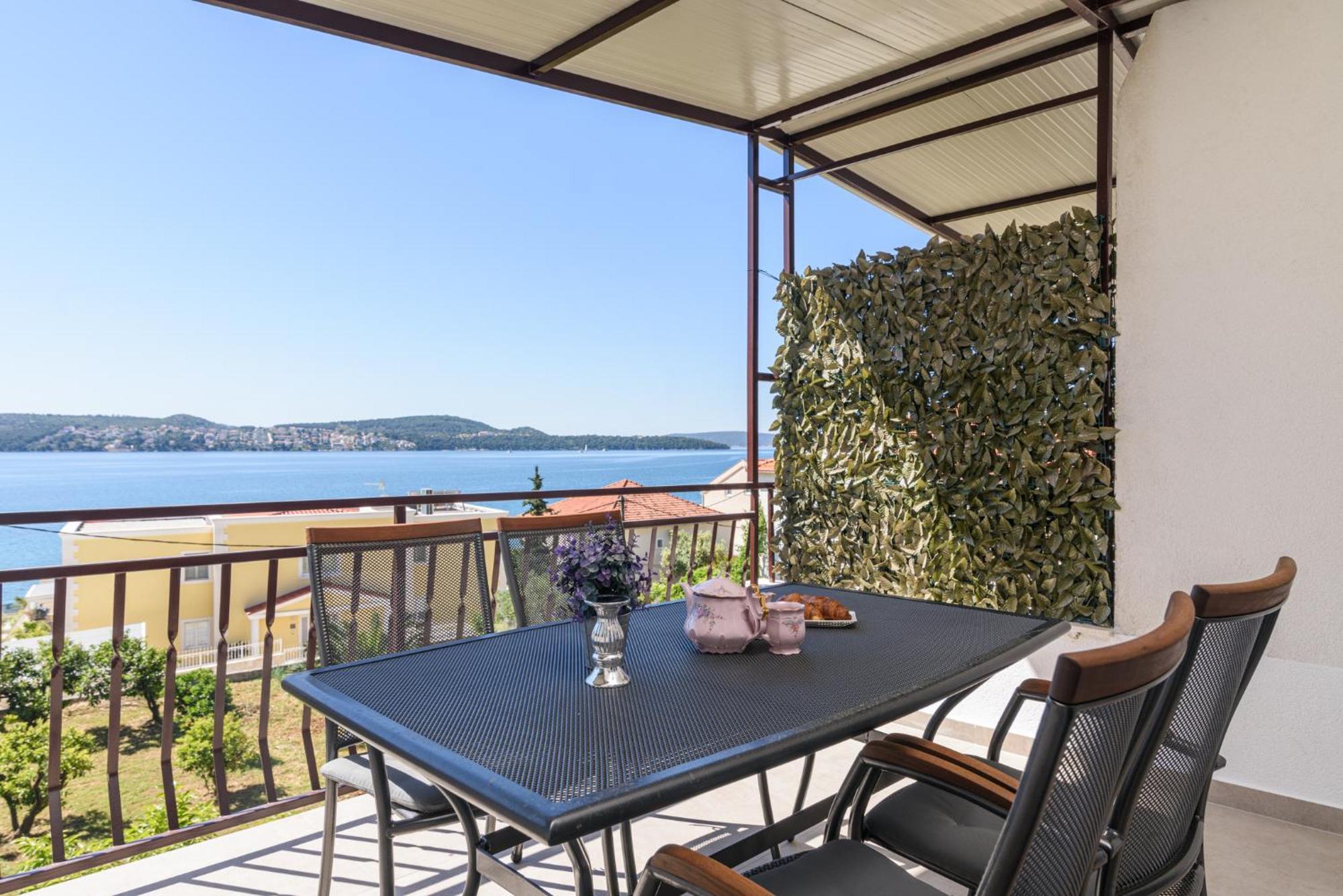 Apartments Villa Ivanka Trogir Exterior photo
