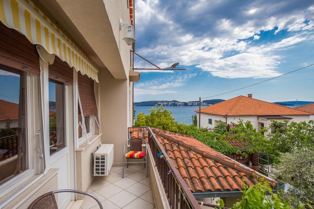Apartments Villa Ivanka Trogir Exterior photo