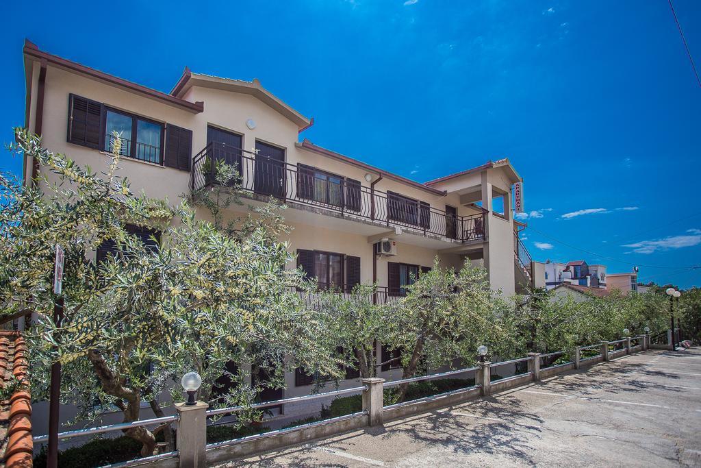 Apartments Villa Ivanka Trogir Exterior photo